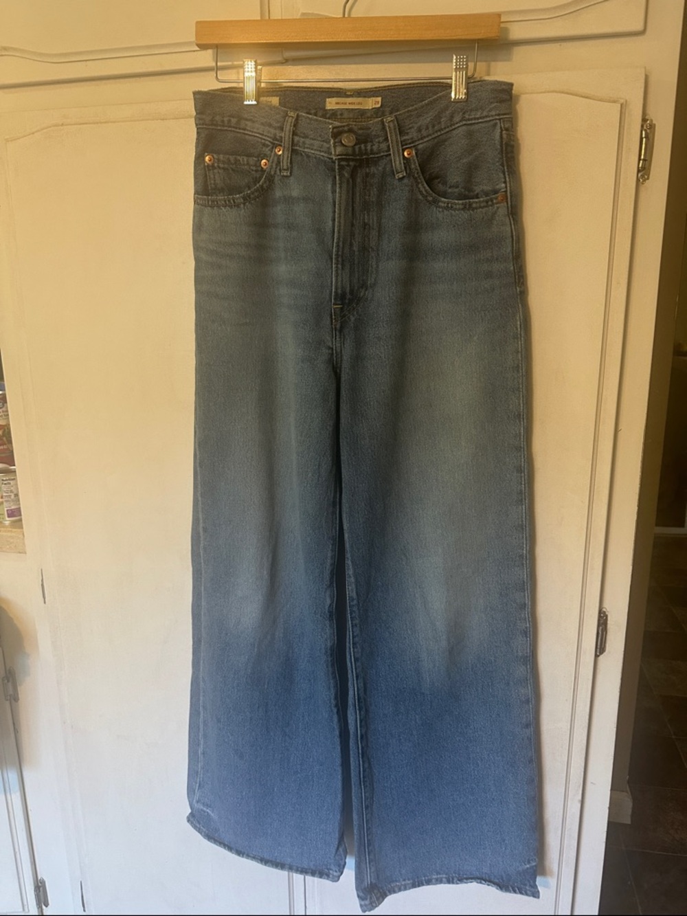 LEVI’S Premium Ribcage Wide Leg Jeans - Picture 9 of 16